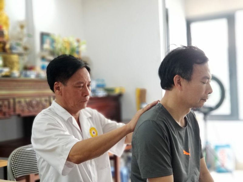 Lương y Đỗ Tuấn Nam chia sẻ phương pháp chữa bệnh bằng khí công